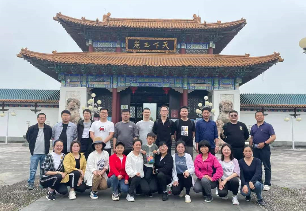 追尋紅(hóng)色印迹 汲取奮進力量 | 精華股份黨史教育暨戶外團建活動(圖6) 追尋紅(hóng)色印迹 汲取奮進力量 | 精華股份黨史教育暨戶外團建活動(圖6)