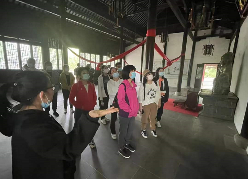 追尋紅(hóng)色印迹 汲取奮進力量 | 精華股份黨史教育暨戶外團建活動(圖7) 追尋紅(hóng)色印迹 汲取奮進力量 | 精華股份黨史教育暨戶外團建活動(圖7)