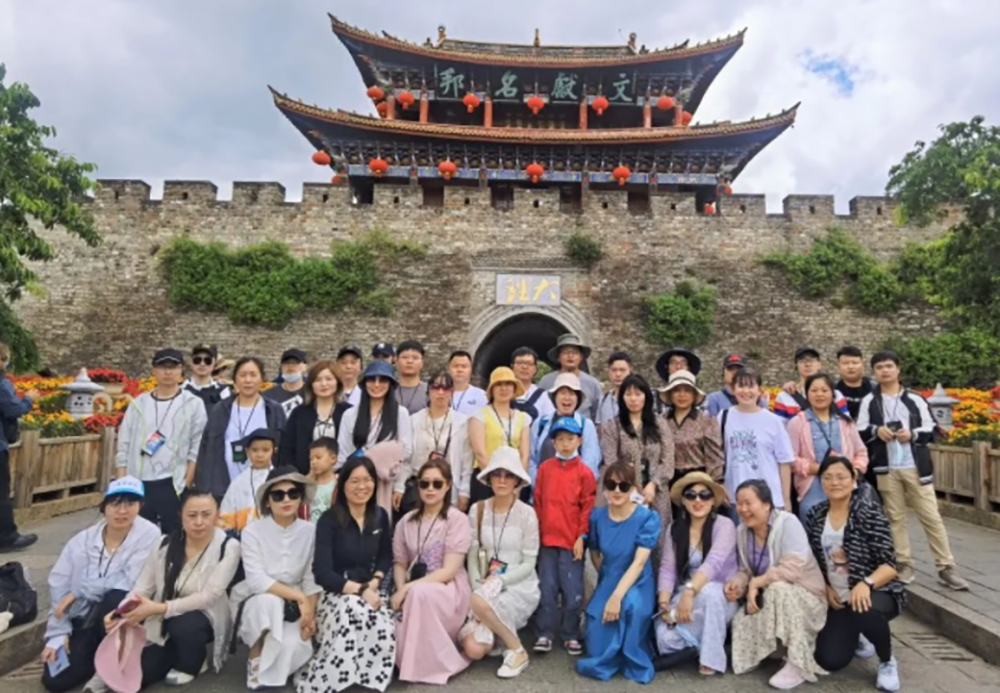 公司組織開展2022年(nián)職工療休養活動(圖6) 公司組織開展2022年(nián)職工療休養活動(圖6)