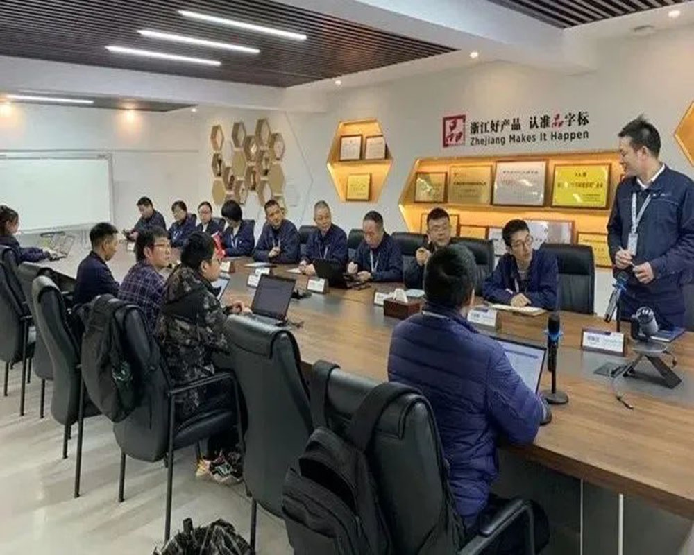 精華股份召開BI項目啓動大會(圖1) 精華股份召開BI項目啓動大會(圖1)